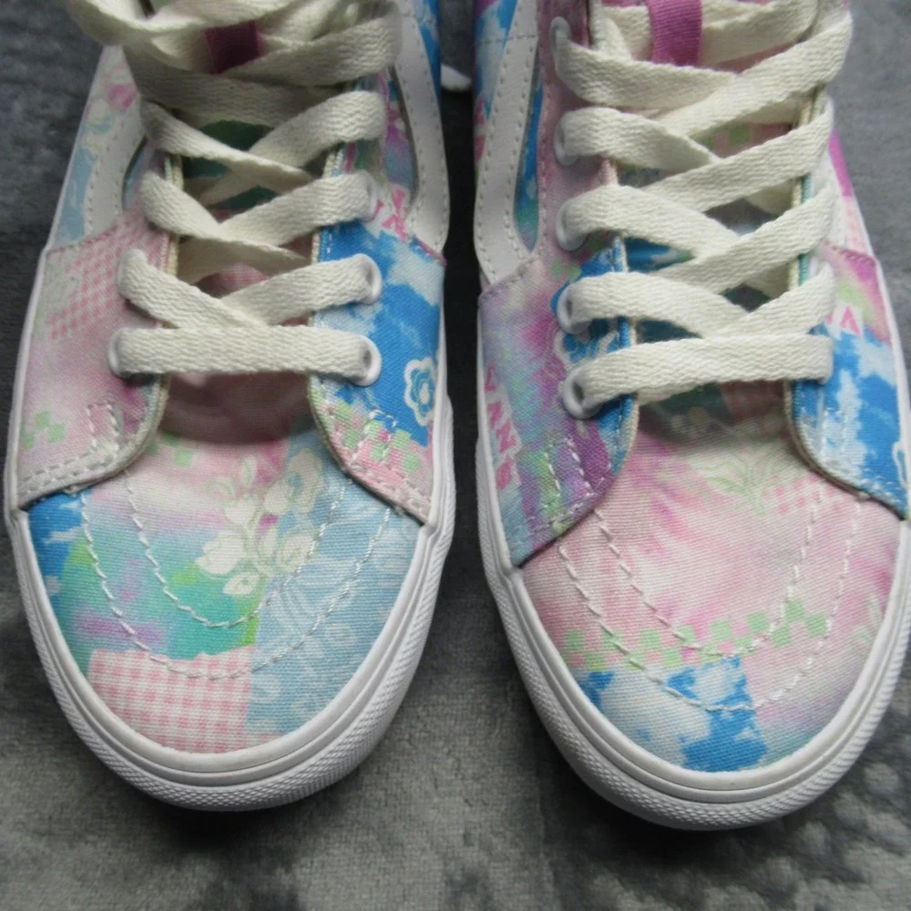 Vans eye catching